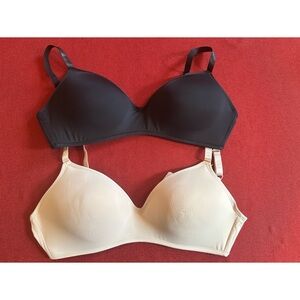 Soft Padded Wireless Black and Cream Bra Set, 40D